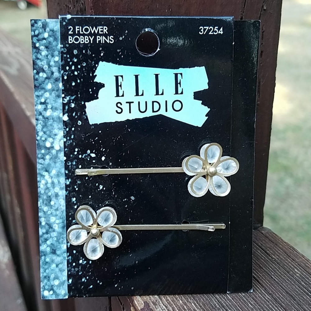 NEW ELLE STUDIO Flower Bobby Pins [2]